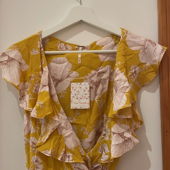 Free People beautiful yellow flower pattern dress, size M, tag still on - Picture 7 of 9